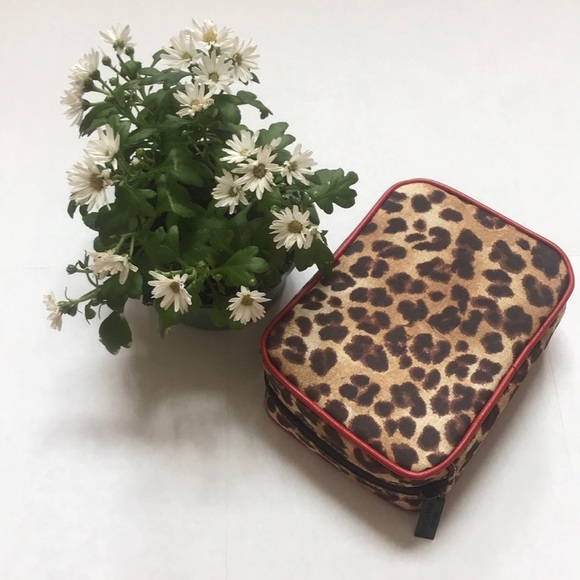 Leopard Print Make- Up Bag - Picture 2 of 3